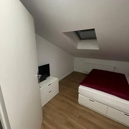 Buxtehude*wohnung*100qm*6 Schlafplaetze*neu* Apartment Buxtehude